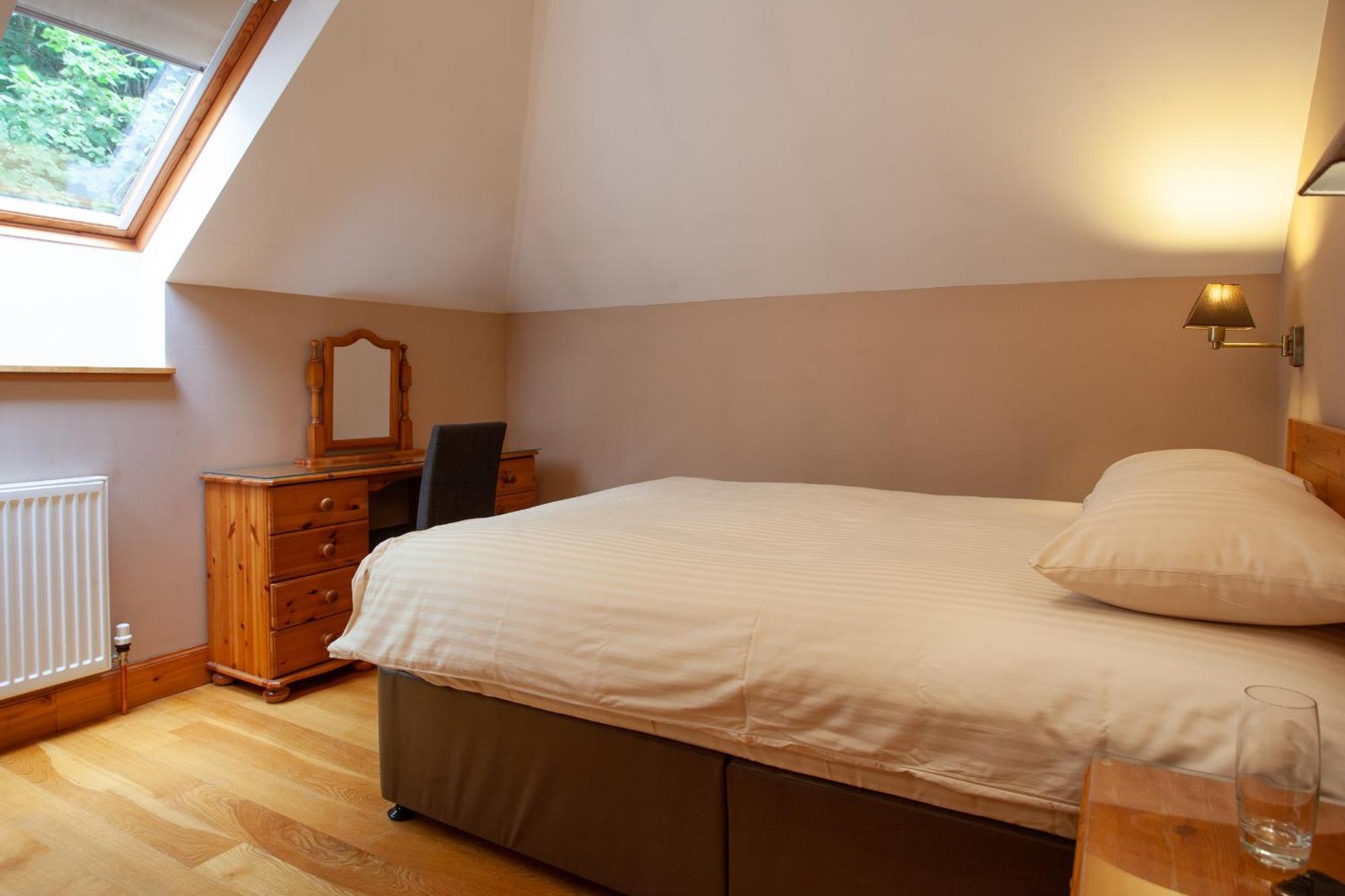 Lochiel Villa Guest House フォート・ウィリアム エクステリア 写真